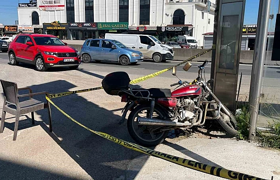 Emniyet şeridinde feci kaza!