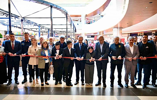 MalatyaPark'ta duygulandıran sergi: Özel öğrencilerden sanat şöleni