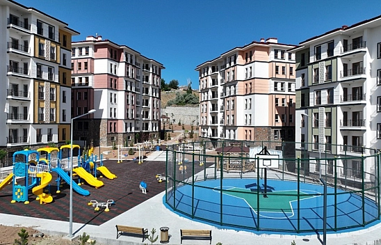 Konutlar teslim edilmeye başladı