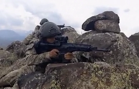 Fırat Kalkanı'nda nokta operasyon