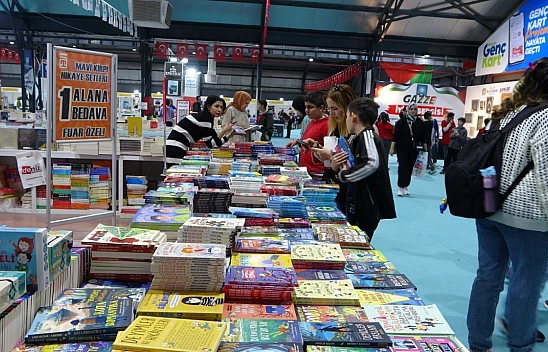 Fuarda 8'inci gün: Malatyalılar okumaya doymuyor!