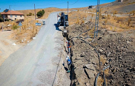 16 yıllık su çilesi tarih oluyor!  100 tonluk deposu ve hatları yenilendi