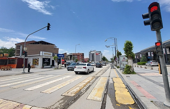 İnönü Caddesi'nde Genişletme Çalışmaları Neden Durdu?