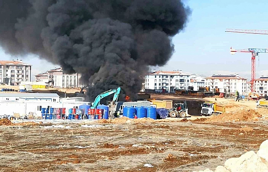 Malatya'da İnşaat Şantiyesinde Yine Yangın!