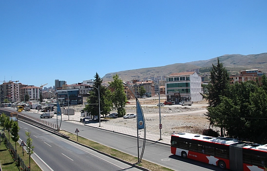 İsmetiye Mahallesi'nin Projesi Paylaşılsın Yıkım ve İhale Süreci Hızlandırılsın!