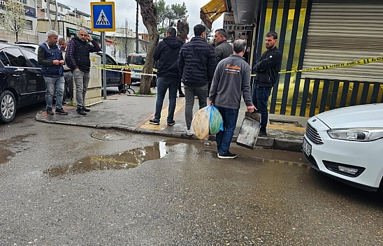 Kadın kılığında kuyumcuda soygun girişimi: 1 yaralı