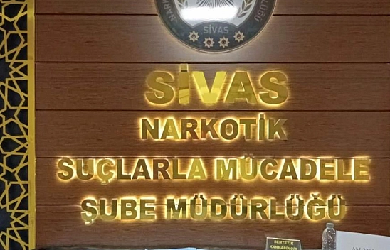 Kağıda emdirilmiş 32 bin kullanımlık uyuşturucu ele geçirildi