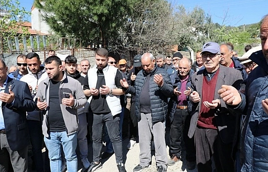 Hayatını kaybeden sürücüsü son yolculuğuna uğurlandı