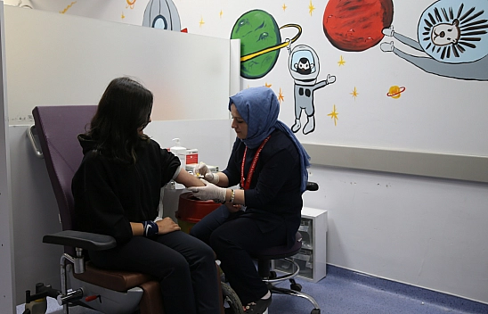 Kanseri yenerek, en sevdiği mesleğine geri döndü..!