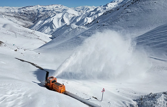 Kar kalınlığı 2 metreyi geçti