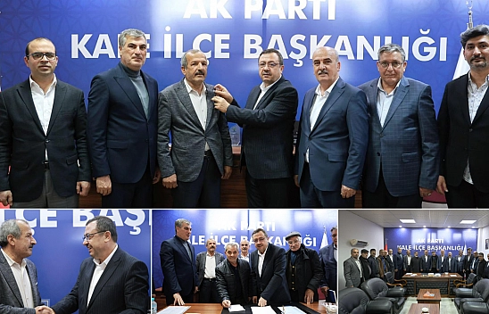 Malatya'da bir meclis üyesi daha Ak Parti'ye geçti! Rozeti bu sefer il başkanı taktı!!