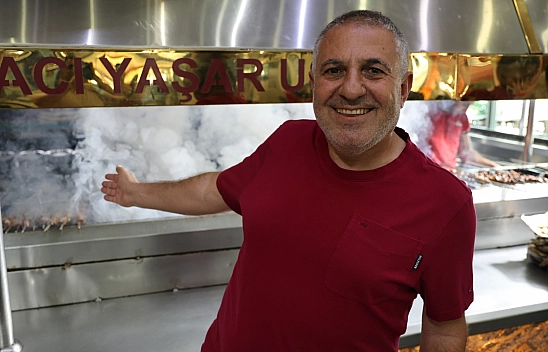 Kayısı, kebabı solladı! Adanalılar Malatya'nın sırasını hazmedemedi!