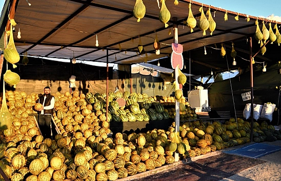 Kendine Has Aromasıyla Narmikan Kavunu Malatya Tezgahlarında