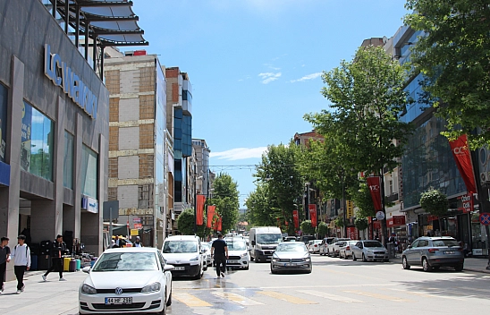 Kışla Esnafının Rızası Yok! Yıkım Yıl Sonuna Ertelensin..! 