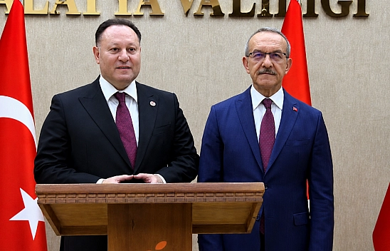 KKTC Meclisi Başkanı Öztürkler, Vali Yavuz'u ziyaret etti