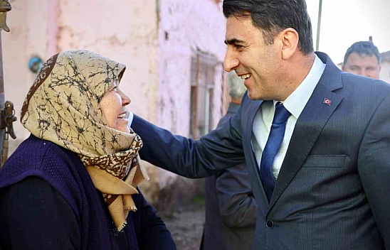 Köy ziyaretinde duygusal anlar