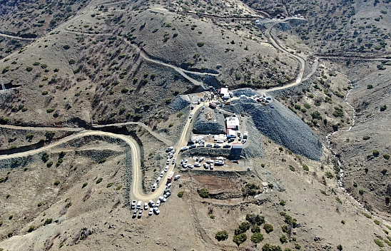 Madenciler göçükten sağ çıkarıldı