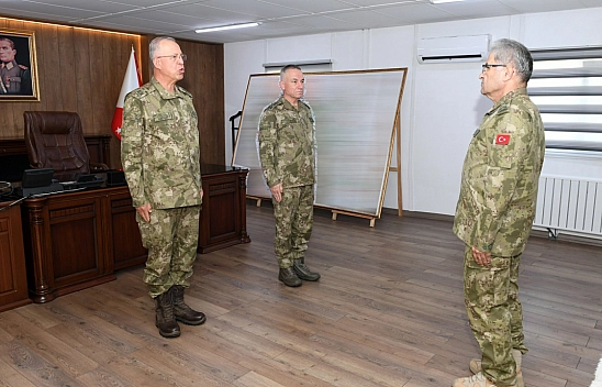 Malatya 2'nci Ordu'da görev değişimi! Korgeneral Yaralı görevi devraldı