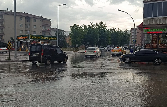 Malatya bir kez daha sele teslim: Yağmur değil, ihmal vurdu!