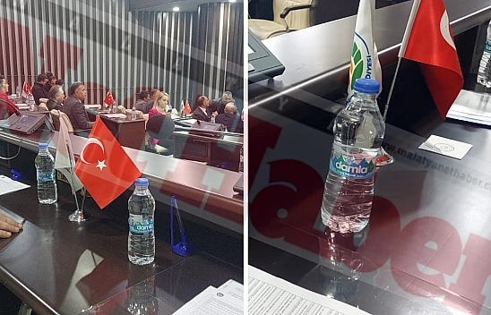 Malatya Büyükşehir Meclisi'nde vicdanları sızlatan ikram: Boykota damla damla ihanet!