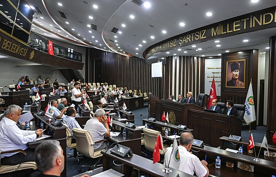 Malatya Büyükşehir Meclisinde yeni dönem! 4 belediye başkanı 8 üye partiden ayrıldı