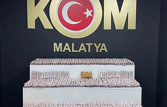 Malatya'da zehir tacirlerine darbe: 3 gözaltı, 21 bin hap!