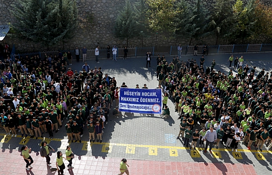 Malatya'da 42 Yıllık Öğretmene Duygusal Veda!