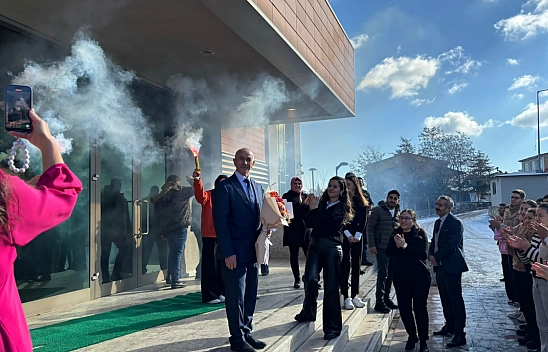 Malatya'da 44 Yıllık Eğitimciye Duygusal Veda