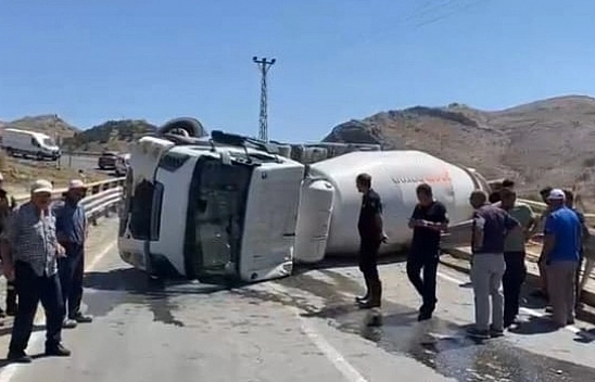 Malatya'da mikser devrildi: 1 yaralı