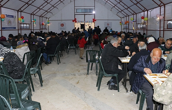 Malatya'da bin 500 kişilik iftar çadırı hizmete girdi