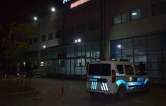 Malatya'da aile tartışma kanlı bitti: Eşini silahla yaraladı!