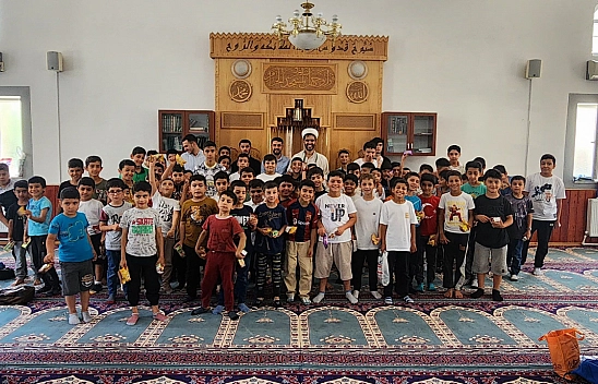 Malatya'da 'Bu Yaz Camideyim' Coşkusu: 12 Yıldır Gençlerin Gönüllerine Dokunuyorlar…!