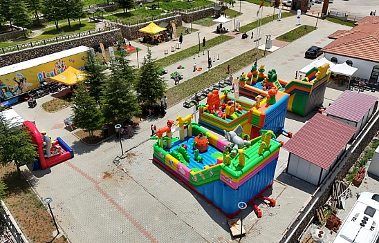 Malatya'da çocuklar doyasıya eğlendi