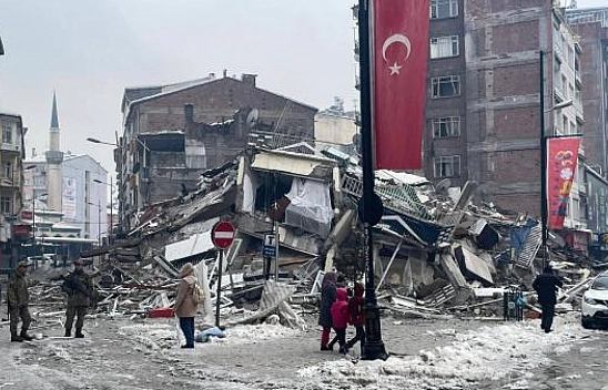 Malatya'da Deprem Yardımları Eşit Dağıtılmadı! Merkez 2 İlçeye Farklı Tarife…!