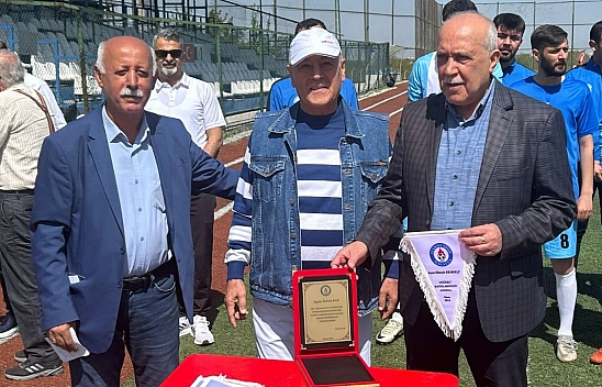 Malatya'da Efsanelere Vefa Örneği 40 Yıllık Emekler Onurlandırıldı!