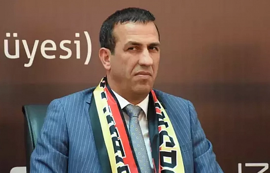 'Gevrek derhal istifa etmeli'