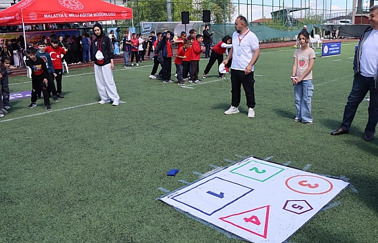 Malatya'da geleneksel oyunlar çocuklarla buluştu