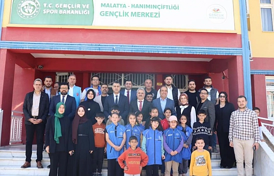 Malatya'da gençler depremin izlerini sanatla ve sporla siliyor!