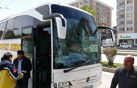 Malatya'da Yolcu Otobüsleri Çarpıştı: 2 Yaralı
