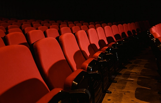 Malatya'da ilginç terslik: Seyirci arttı, salon azaldı