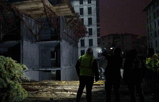 Malatya'da İnşaat Kazası: Genç İşçi Ağır Yaralandı