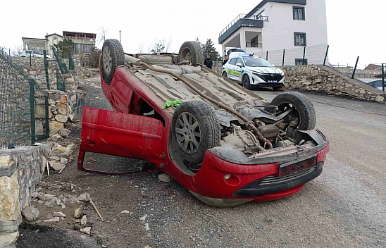 Malatya'da Feci Kaza: Araç Ters Döndü, 1 Yaralı!