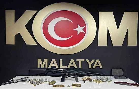 Malatya'da kaçak silah operasyonunda 4 şüpheli yakalandı