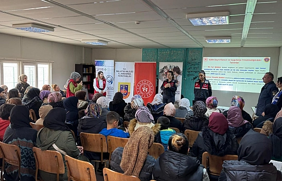 Malatya'da Kadınlara KADES Uygulaması Tanıtıldı