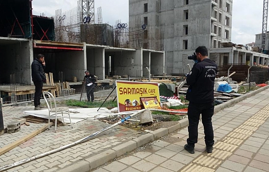 Malatya'da kalıp sökerken inşaattan düşen işçi yaralandı!