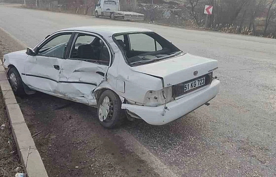 Malatya'da kamyon ile otomobil çarpıştı: 1 yaralı