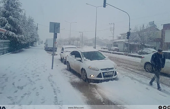 Malatya'da kar yağışı etkili oluyor