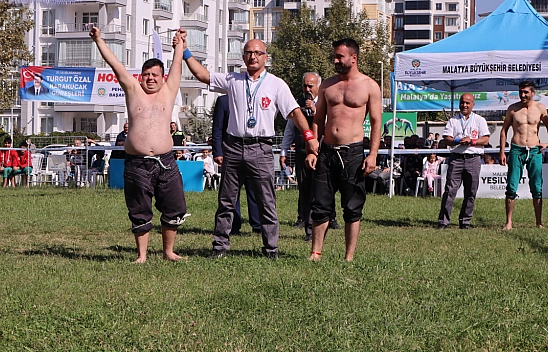 Malatya'da Karakucak Güreşleri Coşkusuyla Başladı