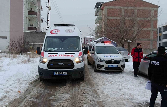 Malatya'da doğalgaz şüphesi, karı koca hastanelik oldu