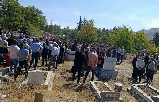 Trafik kazasında hayatını kaybetmişti: Son yolculuğuna uğurlandı
